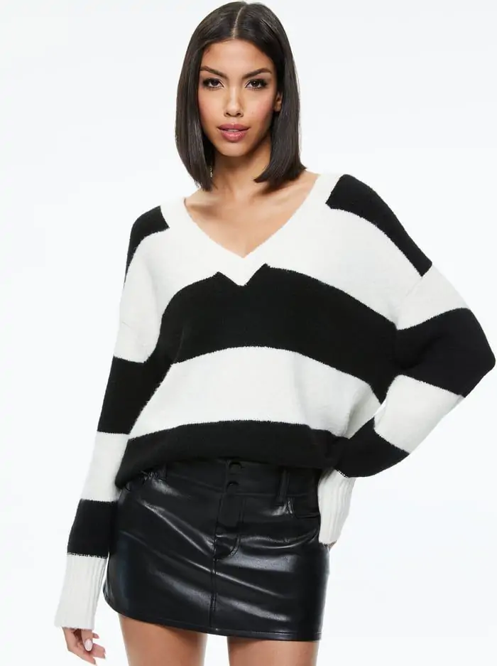 TIEL V-NECK PULLOVER